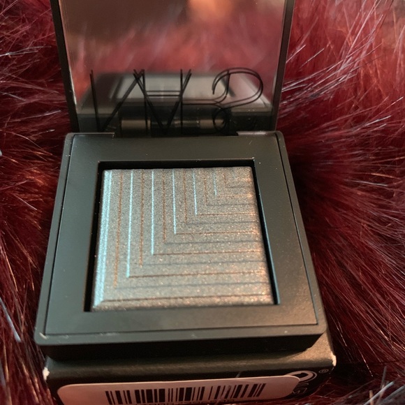 NARS limited edition Dual-Intensity Eyeshadow - Picture 8 of 8